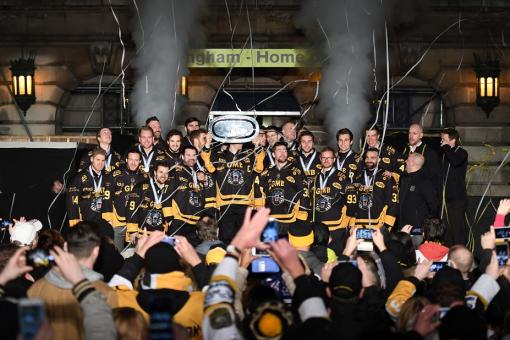 Brilliant Continental Cup celebration with the City