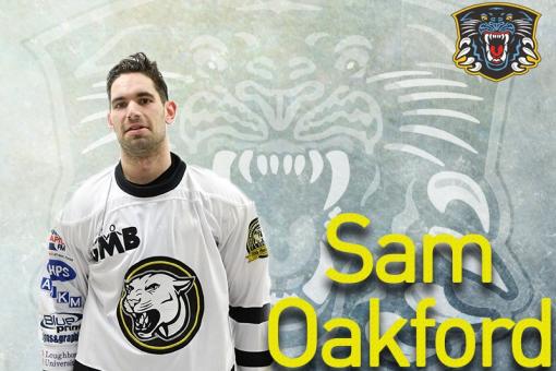 Sam Oakford back with Panthers