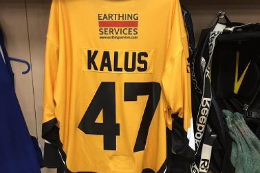 No surprises - SHIRT OFF HIS BACK will be KALUS DEBUT SHIRT!