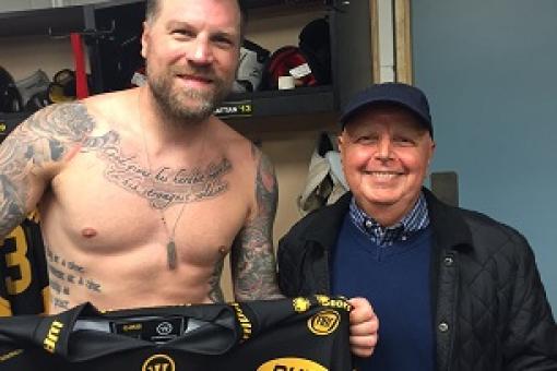 Sell out shirt off his back...Mike Price gets the prize!