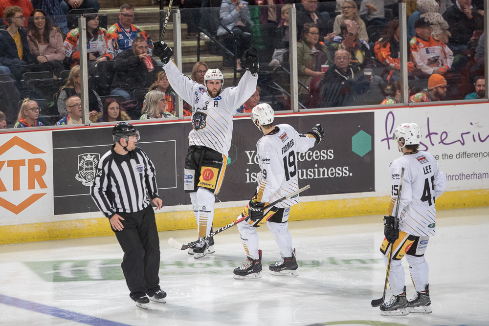 Game Preview- Panthers take on Steelers at 7PM Top Image