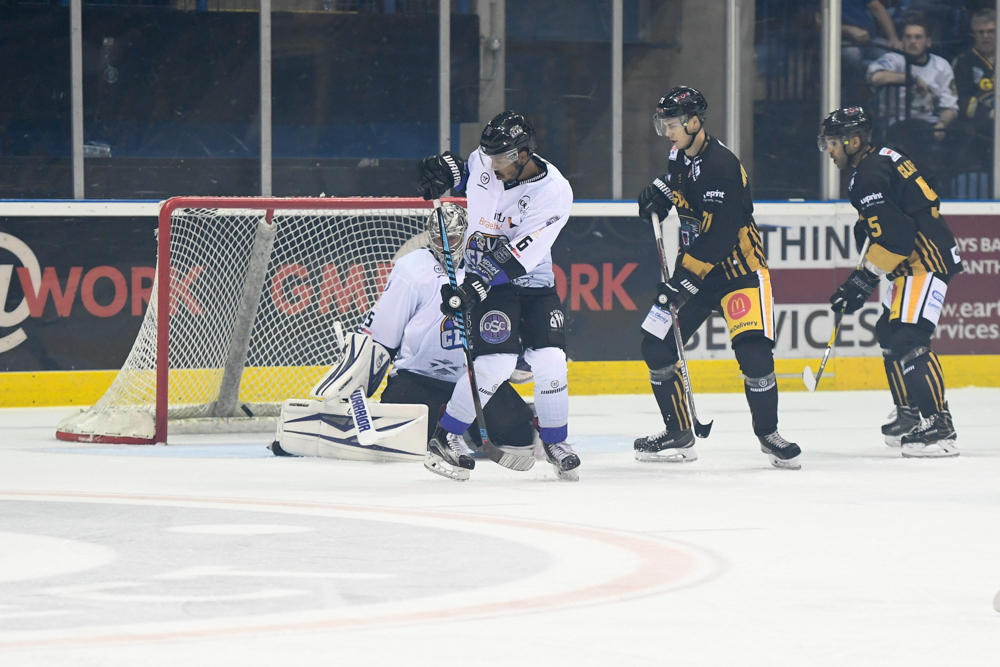 200 and counting, Devils game heading for sellout Top Image