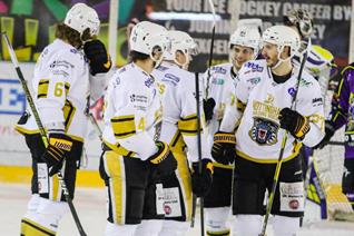Semi-final berth beckons