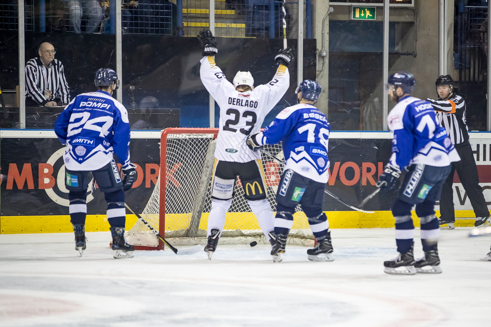 Panthers can seal playoff spot Wednesday Top Image