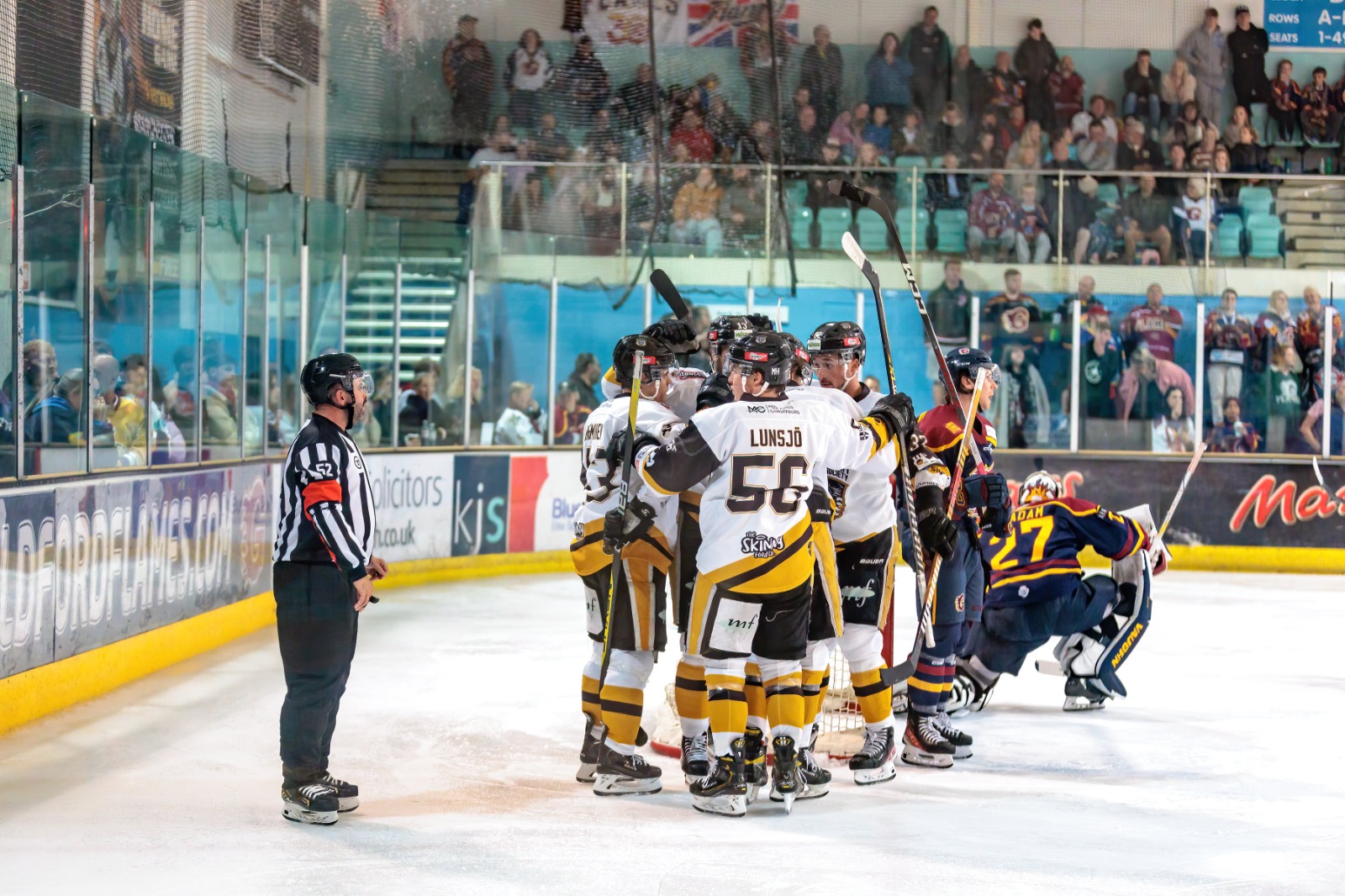 PANTHERS AND FLAMES MEET IN GUILDFORD TONIGHT Top Image