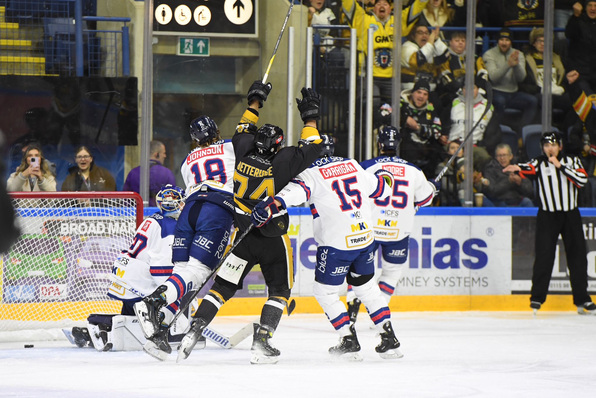 MATCH REPORT: PANTHERS 3-4 STARS Top Image