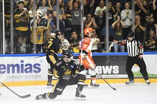 MATCH REPORT: PANTHERS 4-3 STEELERS