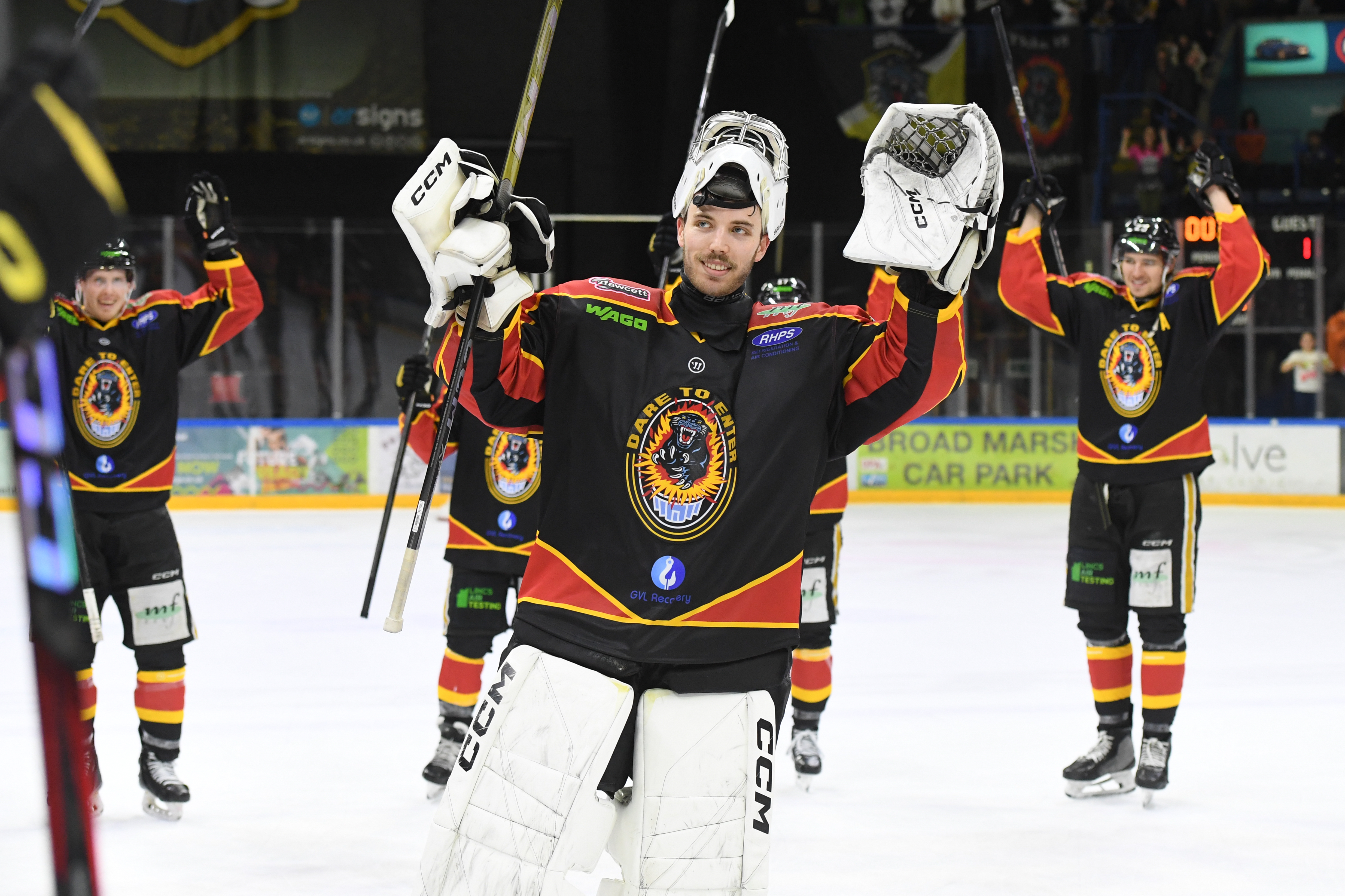 INTERVIEW: GRANDE ON SIGNING A NEW DEAL Top Image