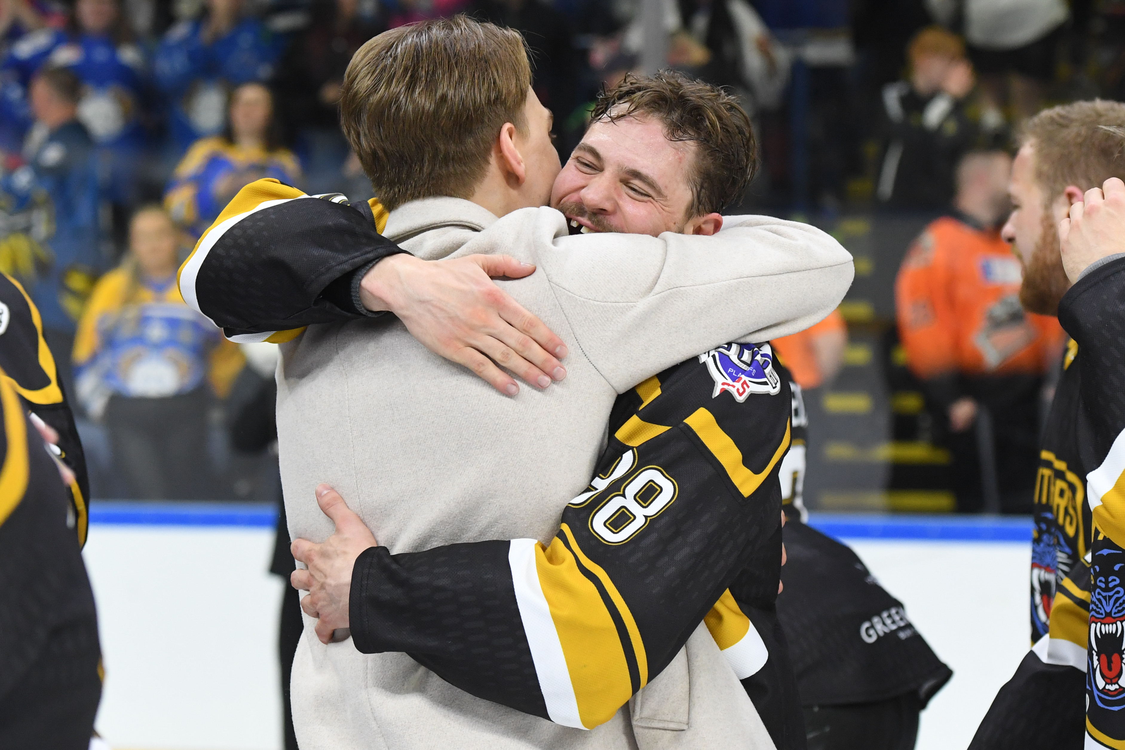 HENBRANT: PLAYING FOR PANTHERS TICKS ALL THE BOXES Top Image