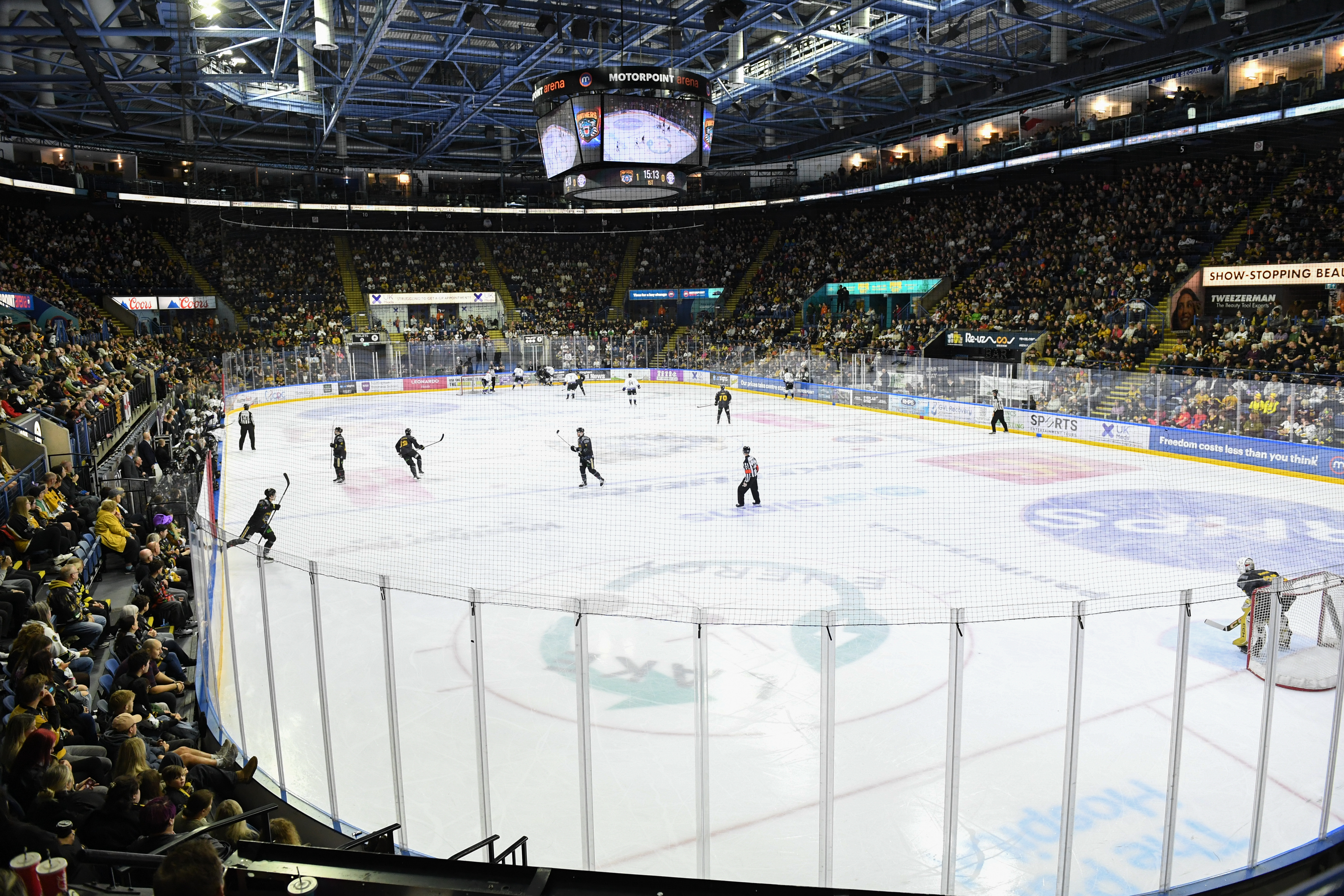 SUNDAY: PANTHERS-DEVILS APPROACHING A SELL-OUT Top Image