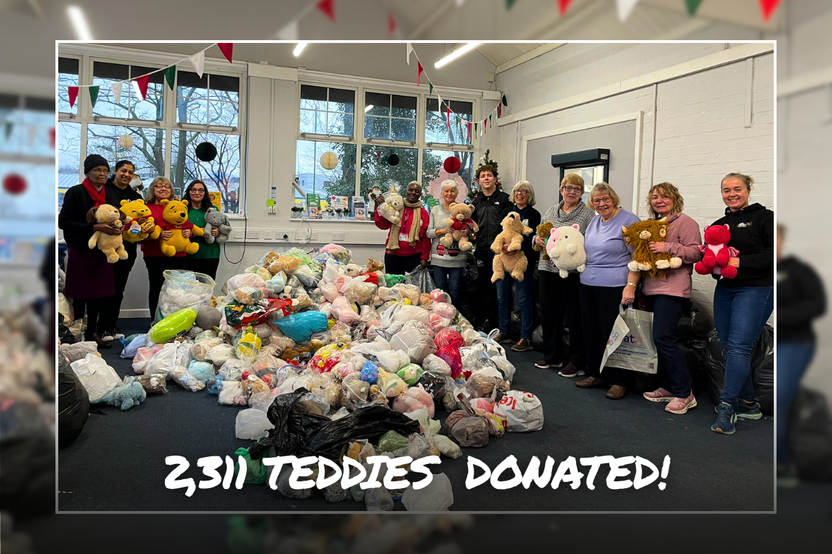 WOW! 2,311 SOFT TOYS DONATED ON TEDDY BEAR TOSS NIGHT Top Image
