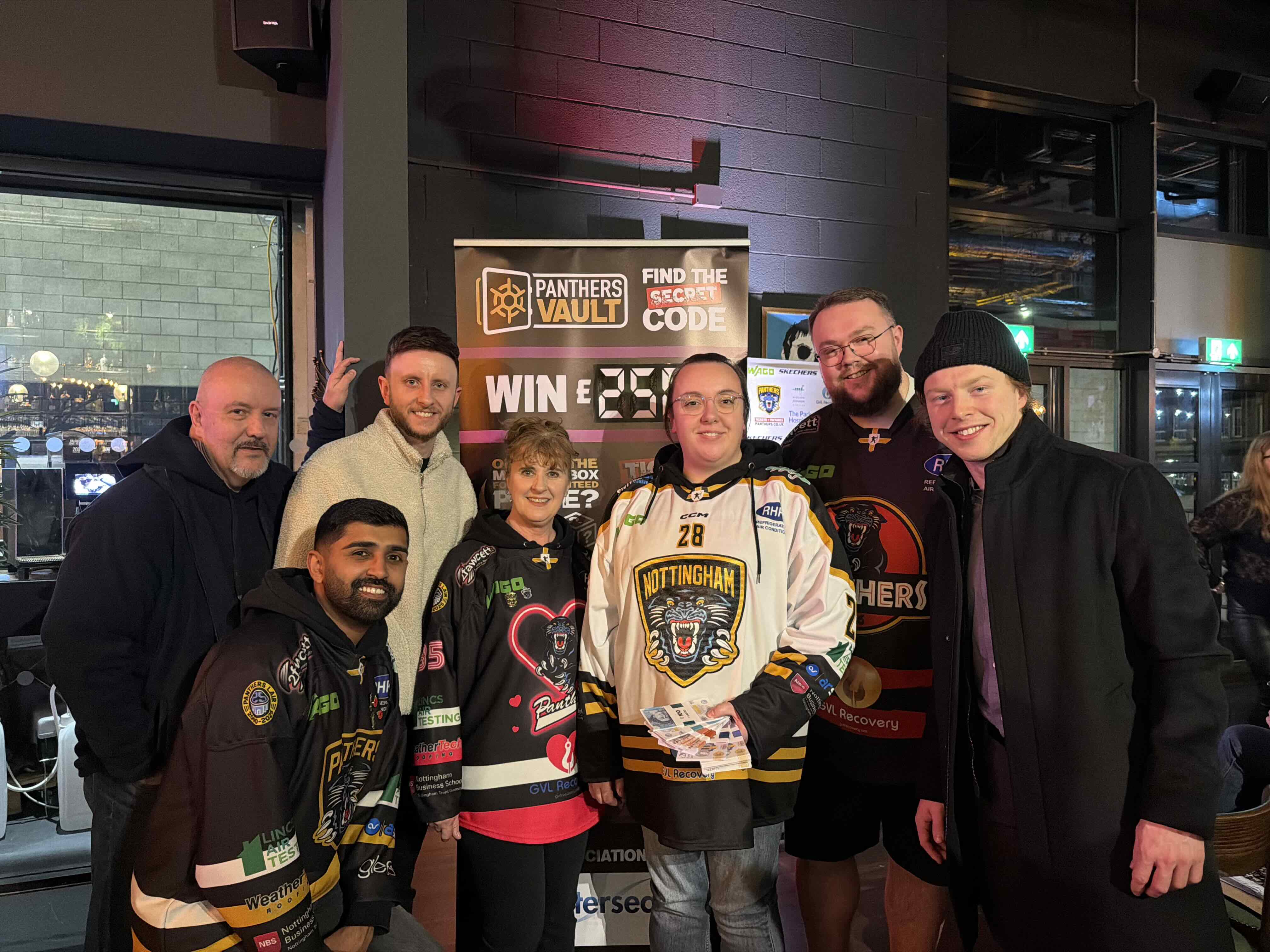 DEAN AND CARRIE WIN £2,500 IN PANTHERS VAULT Top Image