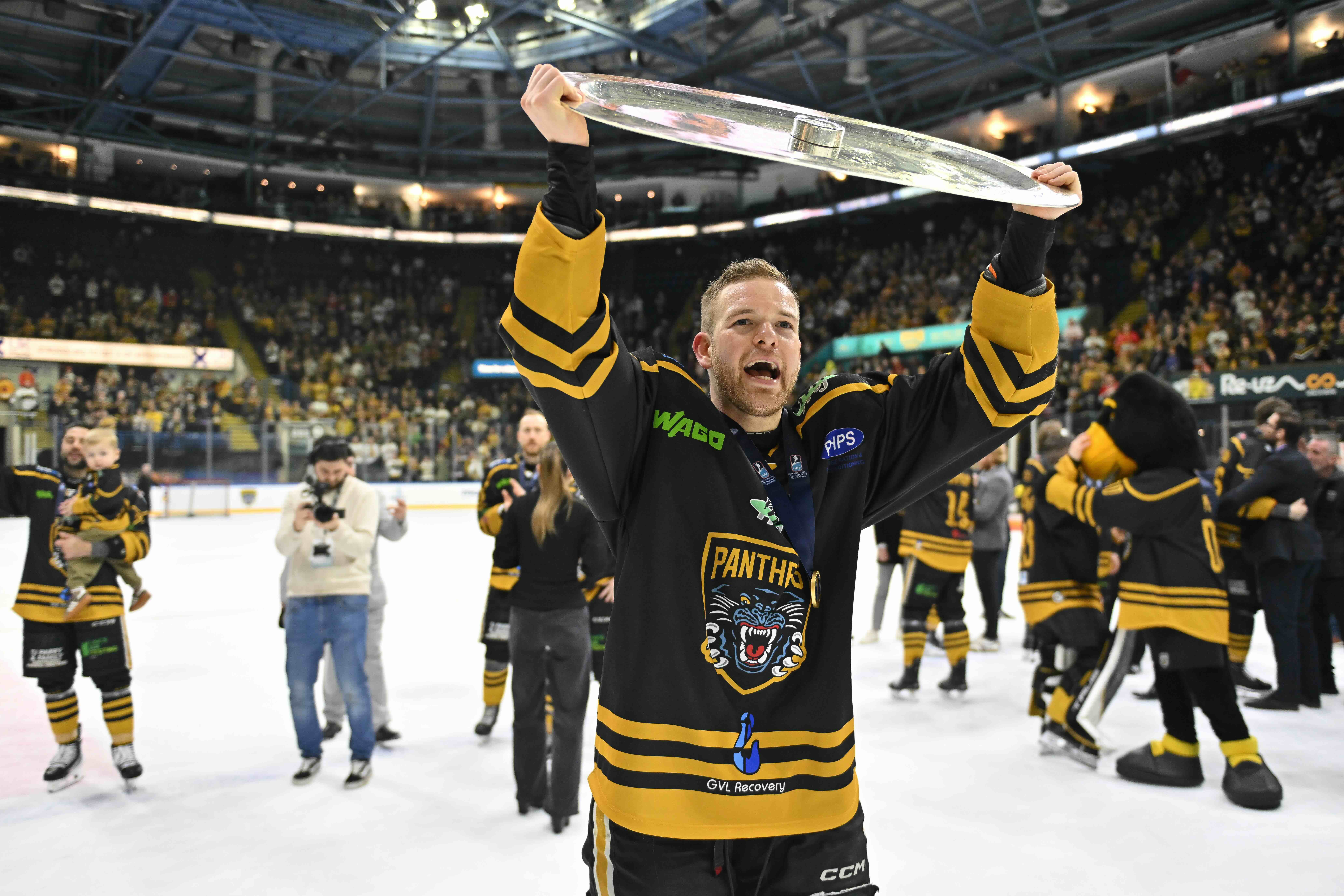 ZSOMBOR ON HIS FAMILY'S LOVE FOR NOTTINGHAM Top Image