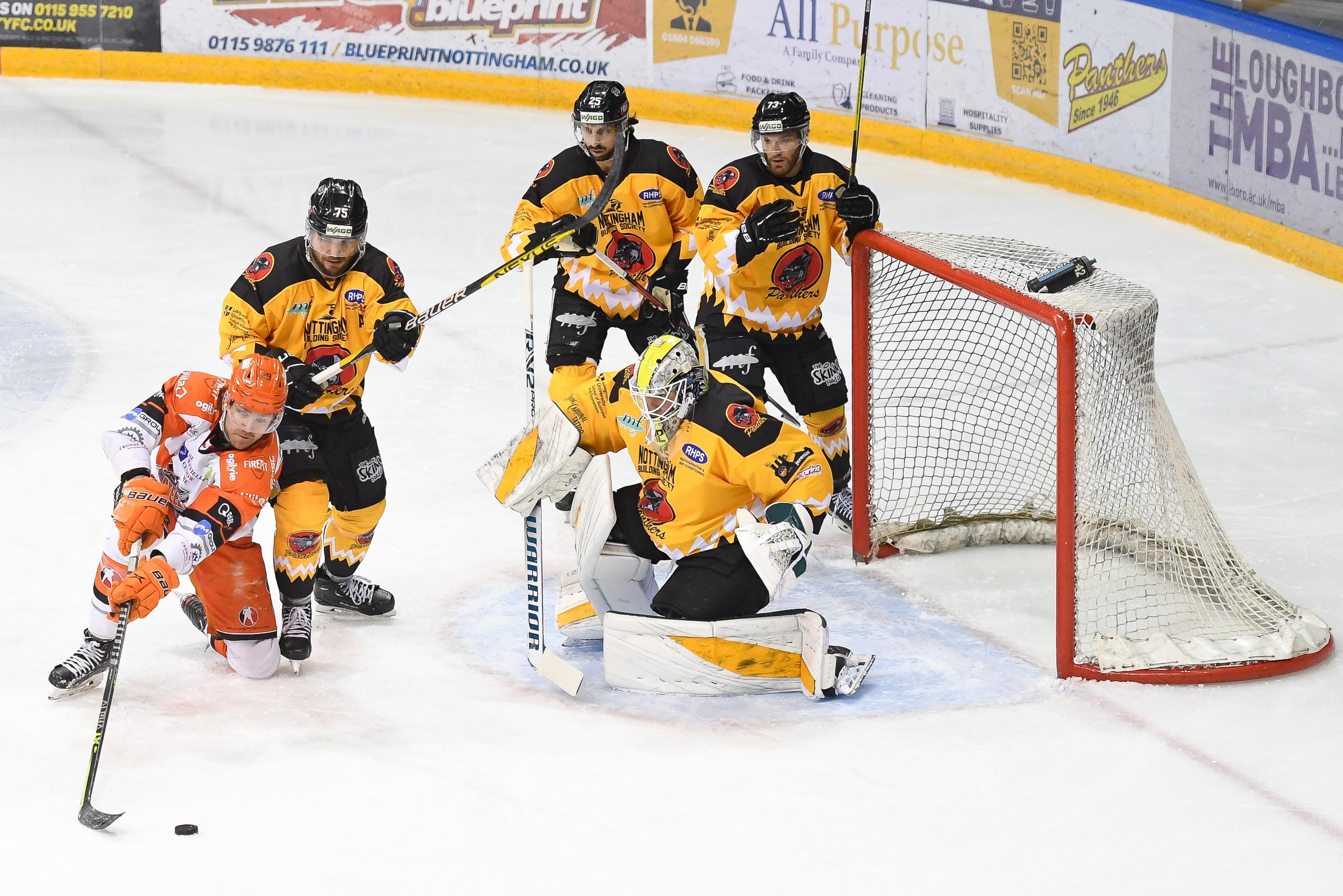 REPORT: PANTHERS 1-4 STEELERS Top Image