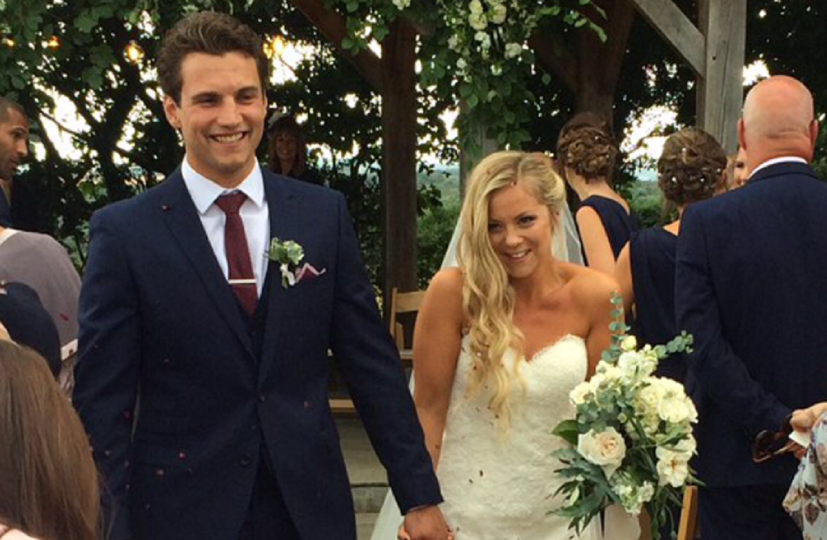 Testimonial Man Gets Hitched Top Image