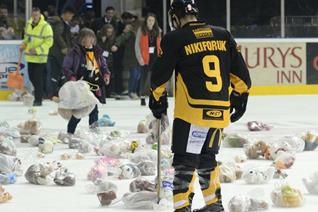 Fans’ chance to help hard-up families
