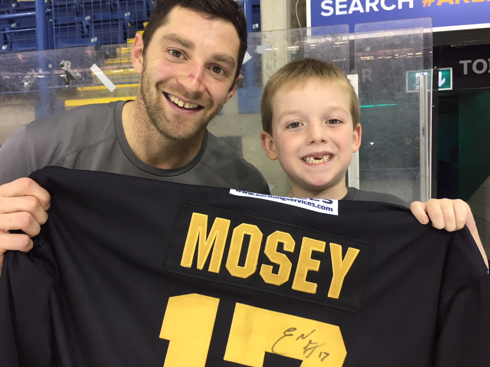 Young Panthers fan wins Mosey's jersey Top Image