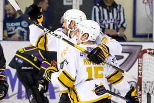 Justin Kovacs wins EIHL award