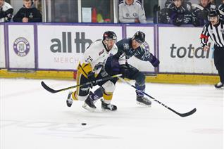 MATCH REPORT: MANCHESTER 4-2 PANTHERS