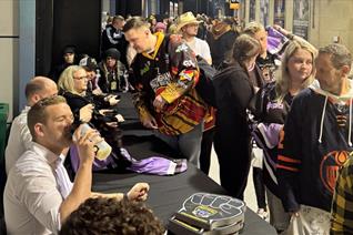 SUPERB TURNOUT FOR POST-GAME SIGNING SESSION