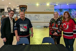 EMMA AND COLIN WIN £2,500 ON PANTHERS VAULT