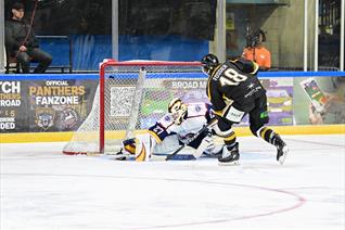 SAT 27TH SEPT: ARENA ALREADY OVER HALF-FULL