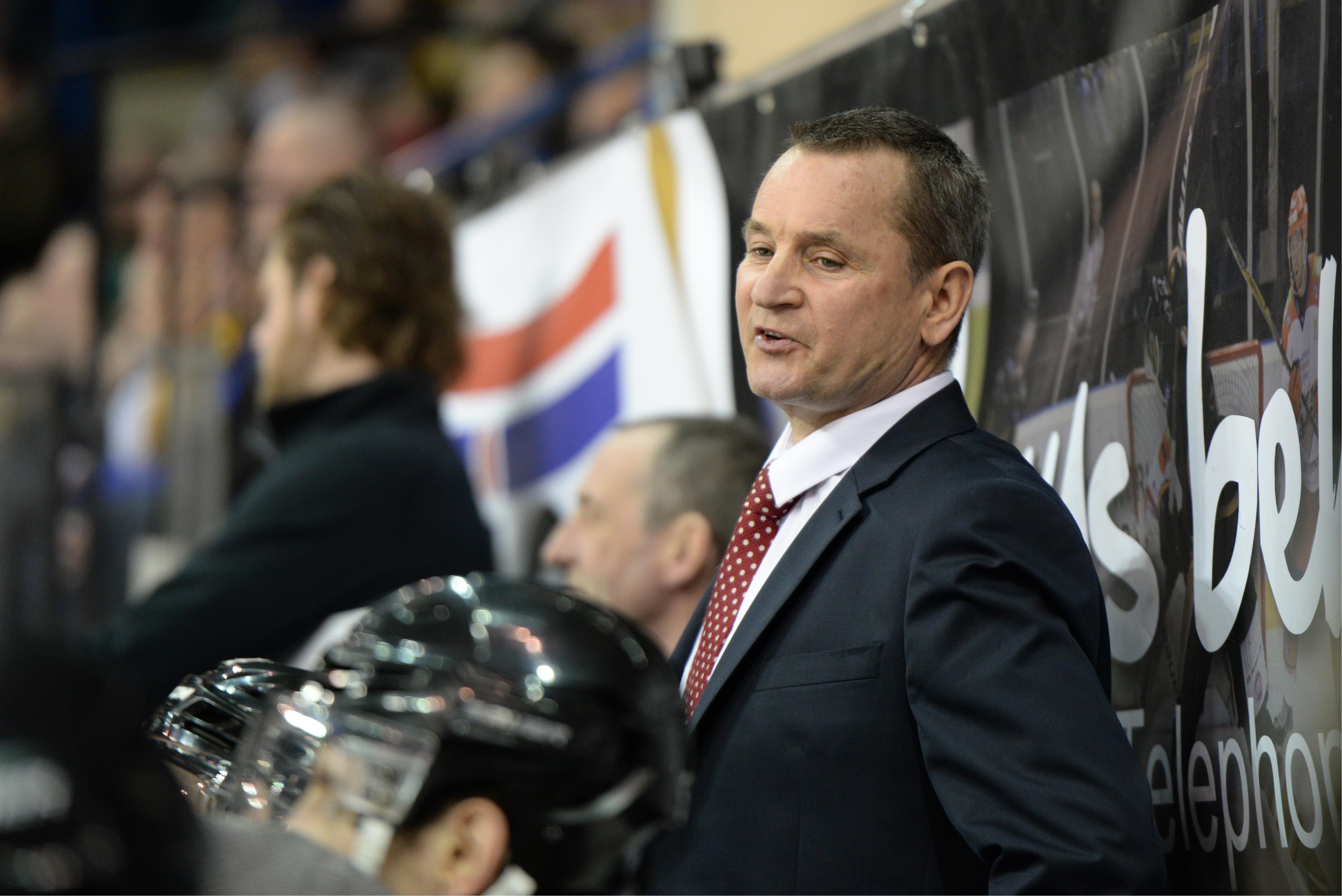 STRACHAN RETURNS TO PANTHERS AS ASSISTANT COACH Top Image