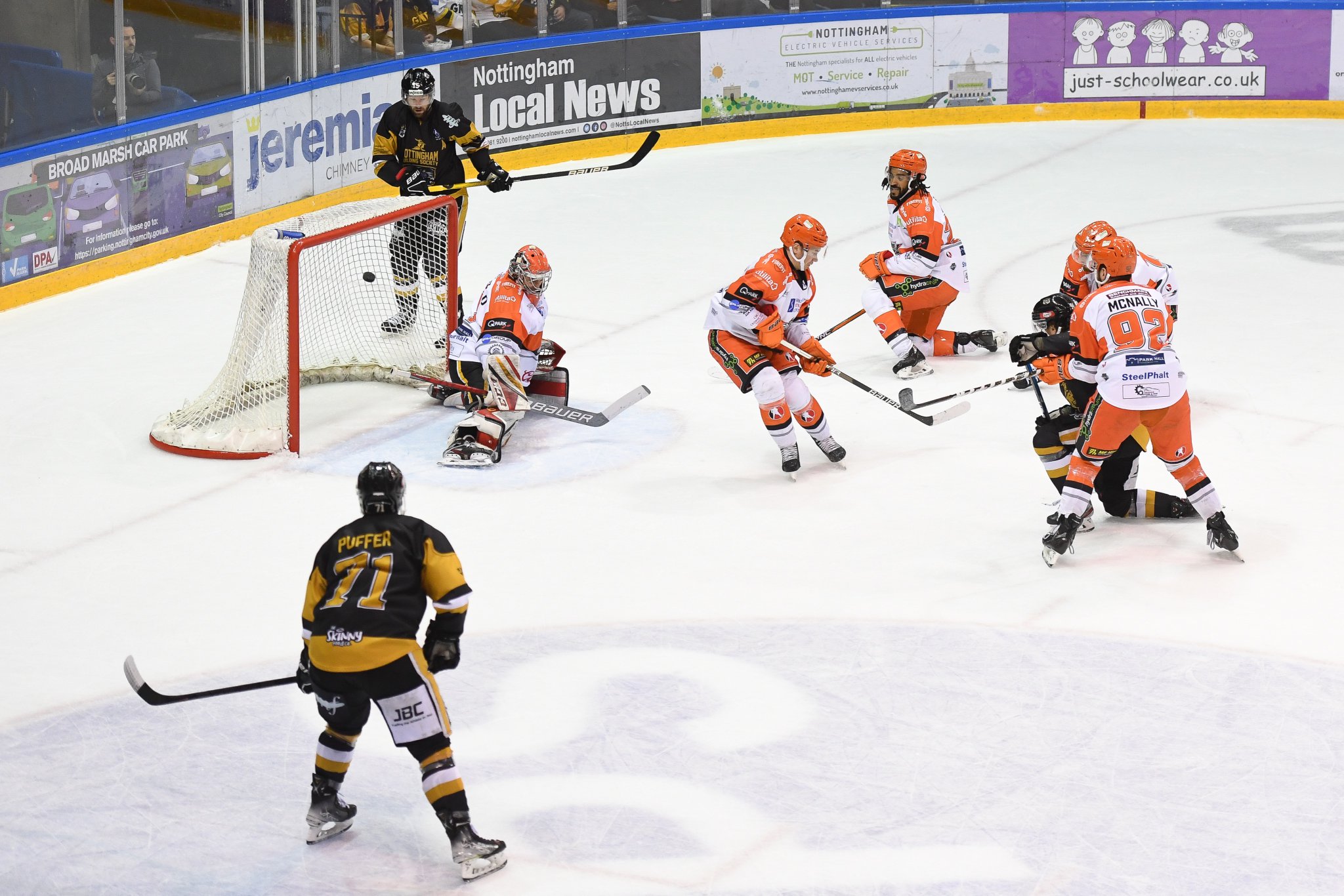 CHALLENGE CUP: PANTHERS 4-7 STEELERS Top Image